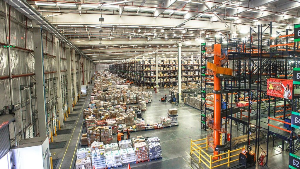 Warehouses vs. Distribution Centers
